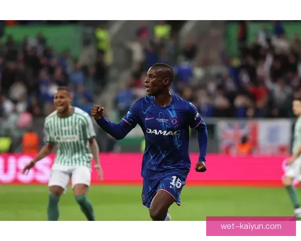 西甲欧协联参赛队状态回暖，表现备受关注