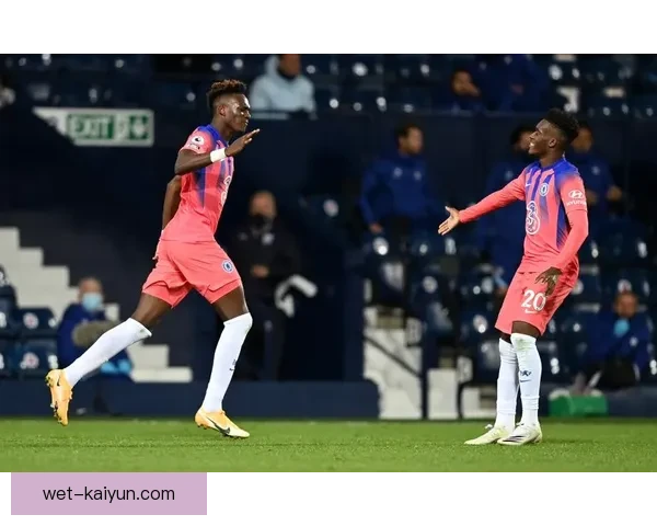 蒂亚戈·席尔瓦本赛季英超表现稳健，防守数据持续提升升